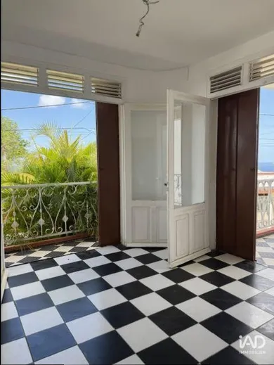 Maison à BASSE-TERRE (97100)