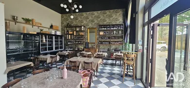 Restaurant in COURTHÉZON (84350)