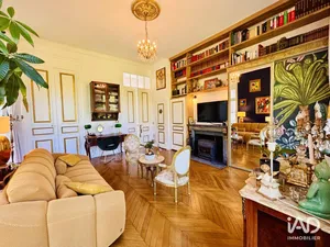 Appartement à PRINGY (77310)