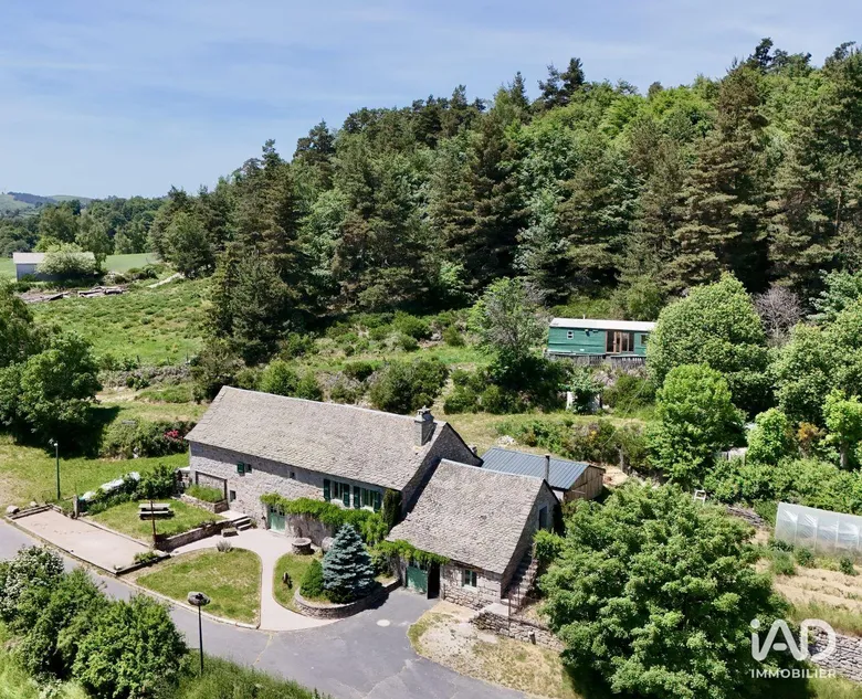 Maison 7 pièces 238 m² · à Sainte-Colombe-de-Peyre · 238 m² · 479 000 €