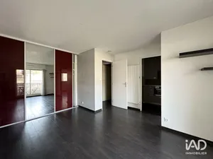 Apartment in BORDEAUX (33000)