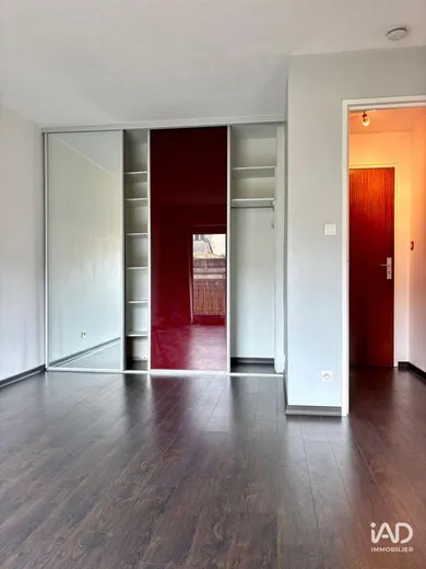 Apartment in BORDEAUX (33000)