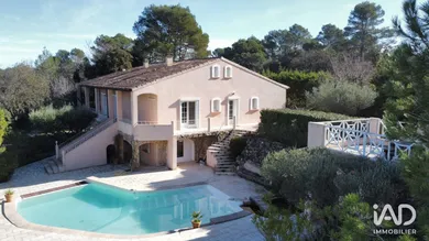 Maison à BESSE-SUR-ISSOLE (83890)