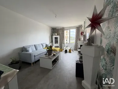Appartement à VAIRES-SUR-MARNE (77360)