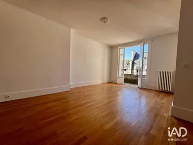 Appartement à PARIS (75016)