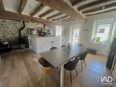Maison à LE MESNIL-EN-VALLÉE (49410)