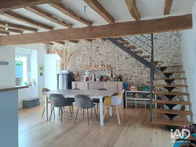 Maison à LE MESNIL-EN-VALLÉE (49410)