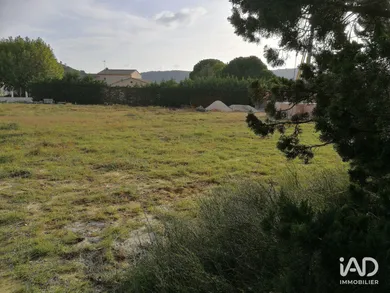 Terrain à SAINT-PAUL-TROIS-CHÂTEAUX (26130)