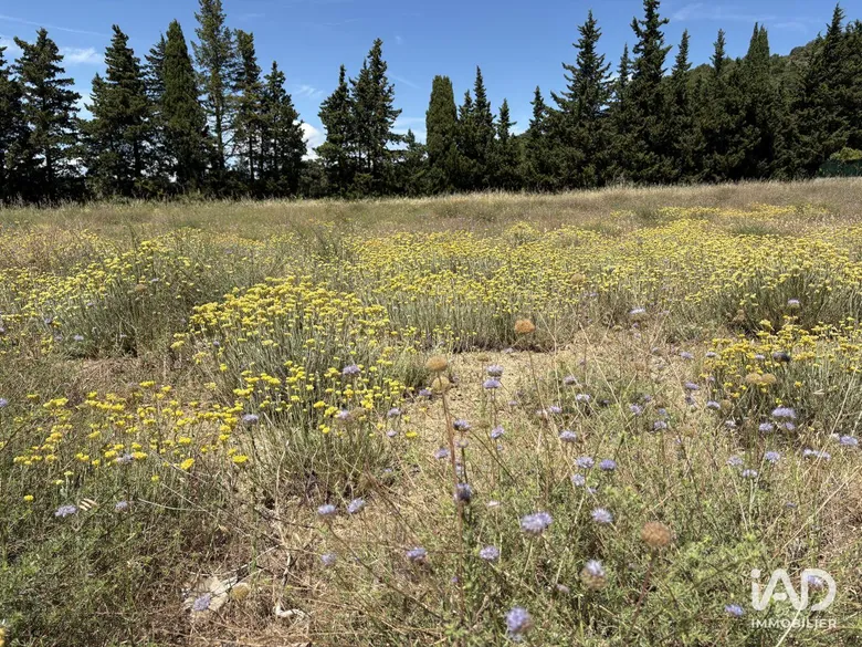 Terrain à SAINT-PAUL-TROIS-CHÂTEAUX (26130) · 195 000 €