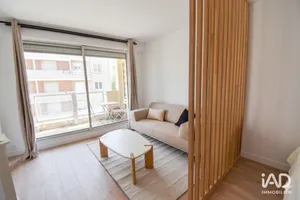 Apartment in LE KREMLIN-BICÊTRE (94270)
