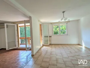 Appartement à MARSEILLE (13011)