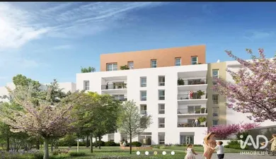 Appartement à VÉNISSIEUX (69200)