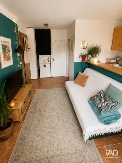 Apartment in PARIS (75015)