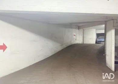 Parking à PARIS (75009)