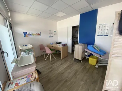Office in PIRÉ-SUR-SEICHE (35150)