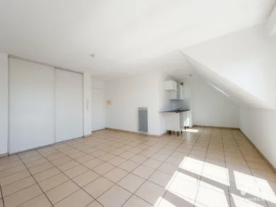 Apartment in MELUN (77000)