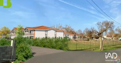 Appartement à PARENTIS-EN-BORN (40160)