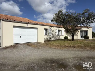 Maison à VIEILLEVIGNE (44116)