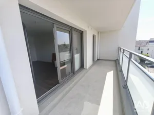 Apartment in LAVAL (53000)