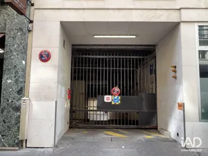 Parking à PARIS (75002)