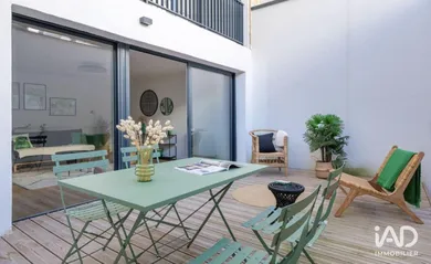 Appartement à DÉCINES-CHARPIEU (69150)