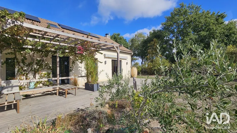 Maison 6 pièces 169 m² · à Saint-Colomban · 169 m² · 319 990 €