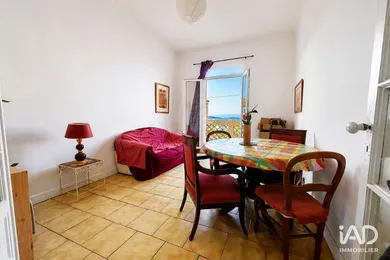 Appartement à TOULON (83000)