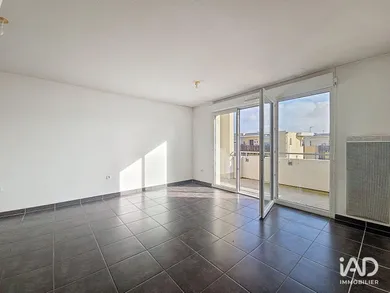 Apartment in LORMONT (33310)
