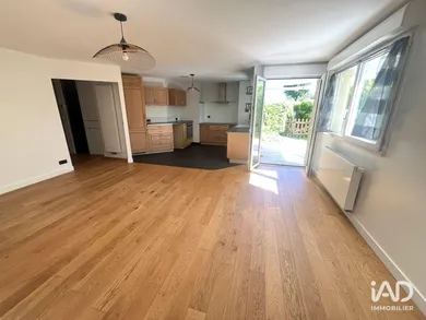 Apartment in POISY (74330)