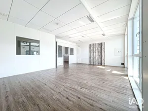 Office in SAINT-PRIEST (69800)
