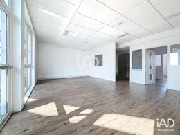 Office in SAINT-PRIEST (69800)