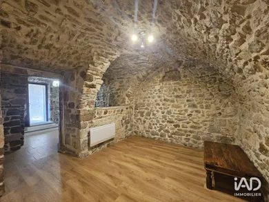 Restaurant à SAINT-JULIEN-DE-PEYROLAS (30760)