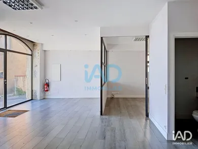 Office in MONTAUROUX (83440)