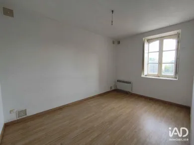 House in SAINT-MARTIN-DU-BOIS (49500)