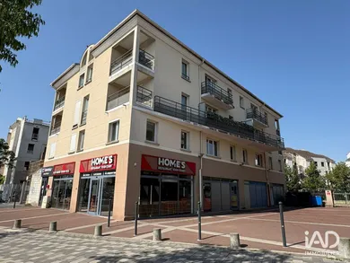 Apartment in SAVIGNY-LE-TEMPLE (77176)