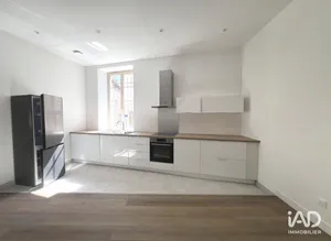 Apartment in SENS (89100)