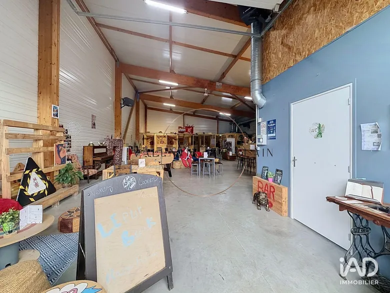 Local commercial 293 m² · à Coutances · 293 m² · 99 900 €