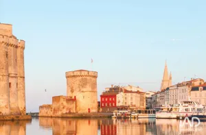 Apartment in LA ROCHELLE (17000)