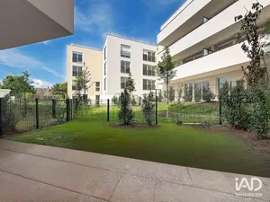 Apartment in SUCY-EN-BRIE (94370)