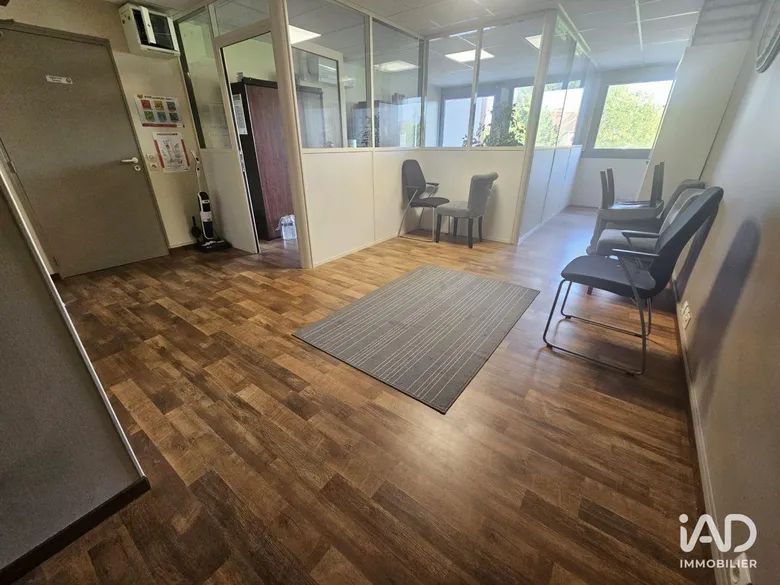 Local commercial 46 m² · à Mareuil-lès-Meaux · 46 m² · 109 000 €