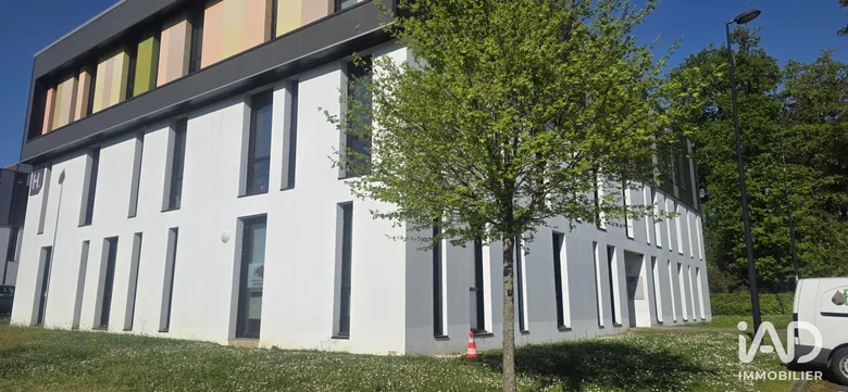 Local commercial 131 m² · à Orvault · 131 m² · 2 255 €