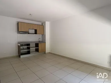 Appartement à FABRÈGUES (34690)