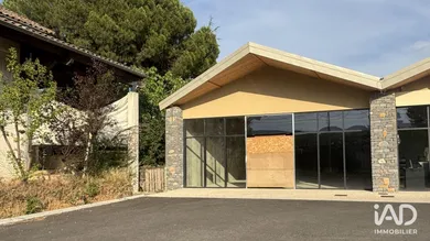 Boutique/Local commercial à SAINT-ÉTIENNE-DE-FONTBELLON (07200)