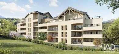 Apartment in EMBRUN (05200)