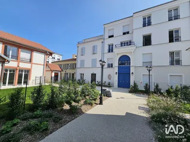 Appartement à SERRIS (77700)