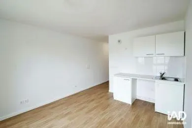 Appartement à MELUN (77000)