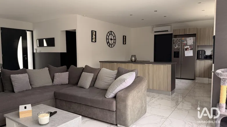 Maison 4 pièces 140 m² · à Riorges · 140 m² · 299 900 €