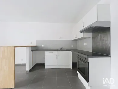 Apartment in MARSEILLE (13005)
