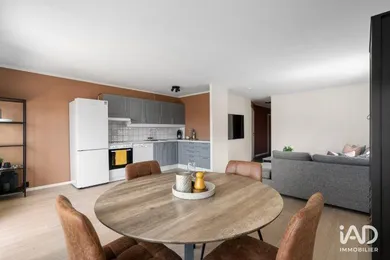 Apartment in AIX-EN-PROVENCE (13100)