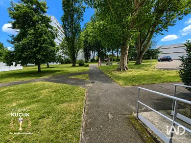 Apartment in FLEURY-LES-AUBRAIS (45400)